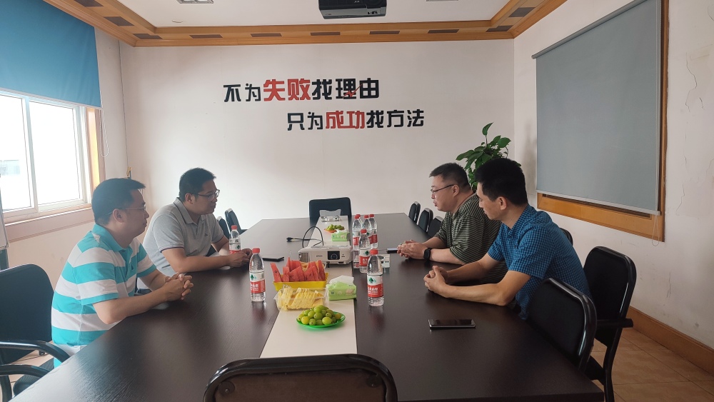 Chào mừng những tài năng trẻ xuất sắc từ Đại học Chiết Giang đến thăm và hướng dẫn công ty của chúng tôi